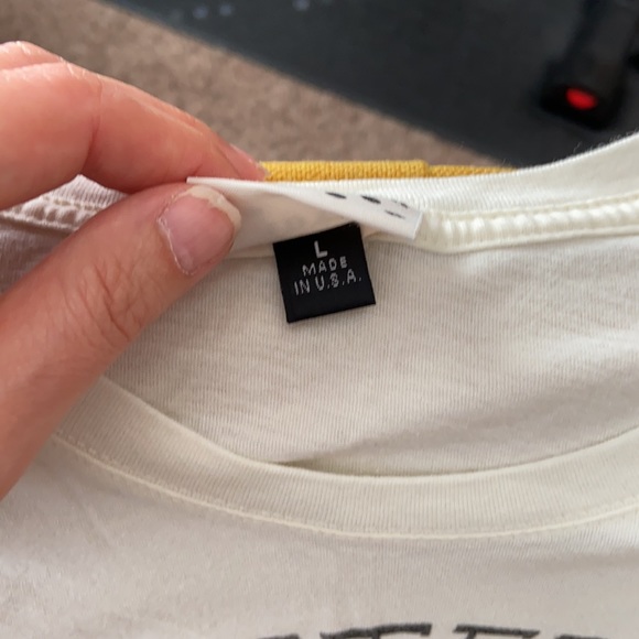 EUC LARGE Miss Ladybug “Wanted” tee - Picture 3 of 3